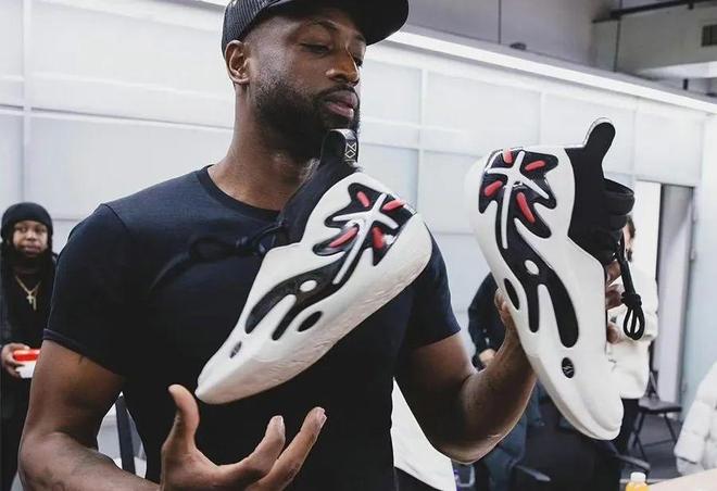 默特萨克：15岁时的伤病让我成长，青少年要做好基本功练习（默特萨克：15岁受伤促我成长，青少年应重视基本功训练）