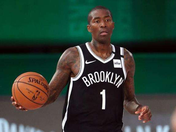 19岁22天，莱比锡边锋迪奥曼德成为德甲历史第二年轻戴帽球员（仅19岁22天，莱比锡边锋迪奥曼德成德甲史上第二年轻帽子戏法球员）