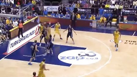 如何训练转身射门能力？（怎样提升转身射门技巧？）