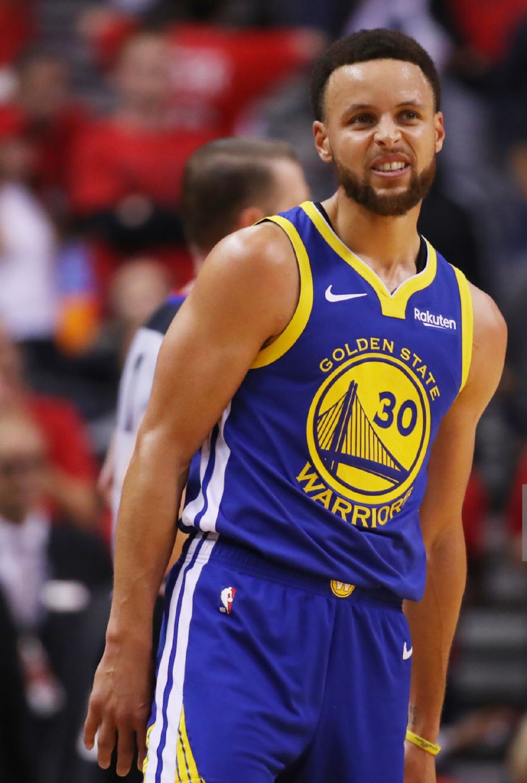 米体：法国电视台取消转播年轻人vs里尔，因前者胸前广告违规（米体：因年轻人胸前广告违规，法国电视台叫停其与里尔之战转播）